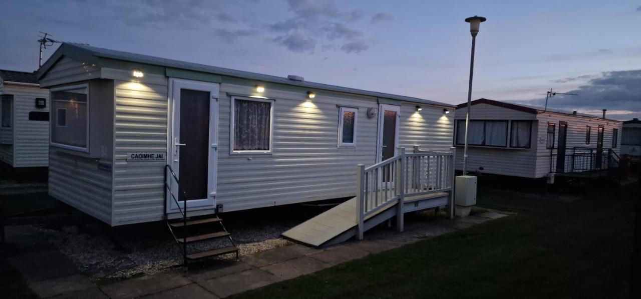 Staycation Coastfields Holiday Park Jg84 Инголдмелс Экстерьер фото